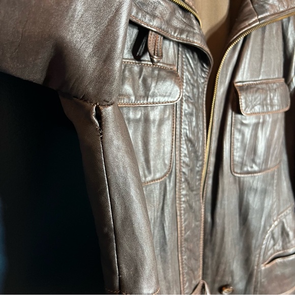Women’s Danier Brown Leather Jacket Large Needs TLC - Picture 7 of 13